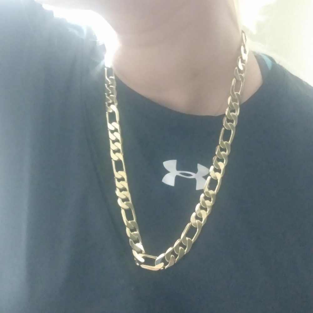 Solid 14k necklace 18 inch long  so beautiful!!